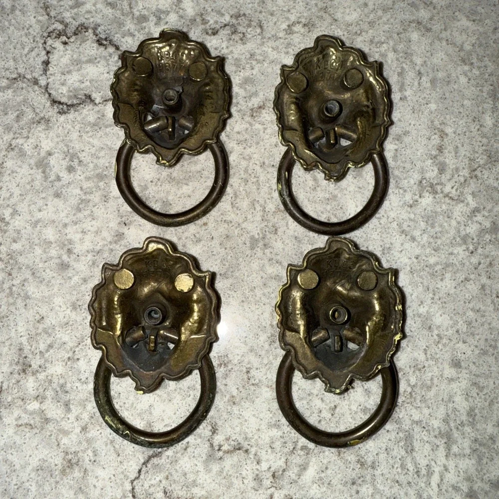 Set 4 Vintage Brass Lion Head Dresser Chest Drawer Knob Cabinet Pull Patina 3D